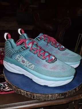 Hoka One Ones Womens Sz 12. Teal Running Shoes with Coral Laces. VGC.(#2016D)